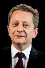 Stéphane Antiglio, Autodistribution : "Pour le moment,  aucun processus de mise en vente du groupe n’est engagé "