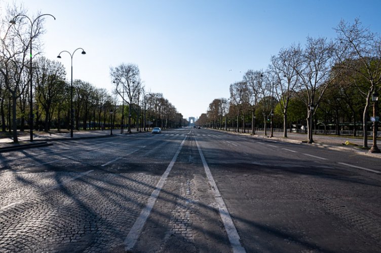 Le marché automobile français finit le mois de mars à -72%