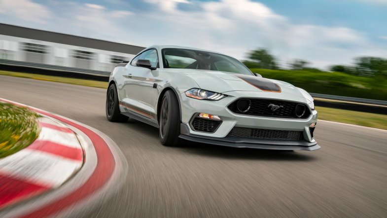 Les plans produits automobiles ont-ils négligé la passion, élément pourtant essentiel dans la vente ?