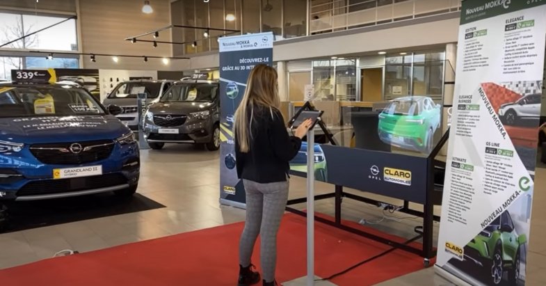 Faute de Mokka, le groupe Dubreuil expose des hologrammes dans ses showrooms Opel