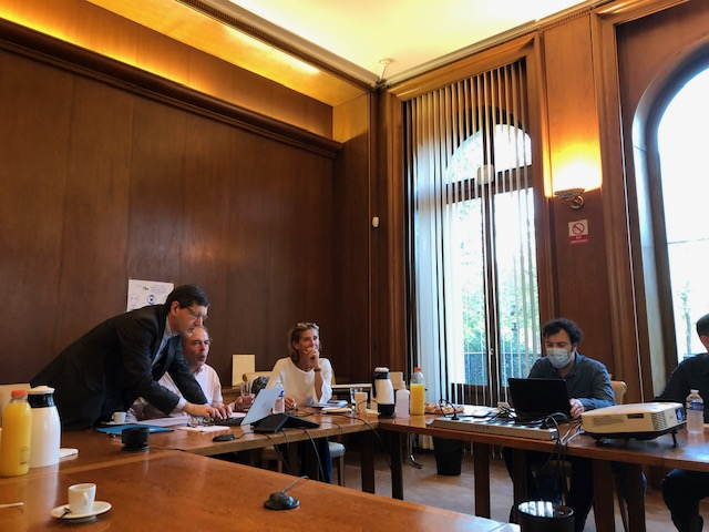 Le gouvernement français favorable aux "zones franches" automobiles, selon Luc Chatel