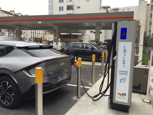 Bornes de recharge : un rythme d’ouverture encore loin du compte