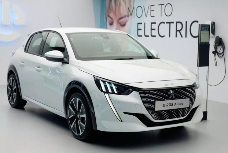 La hausse du prix des carburants fait bondir les commandes d’électriques