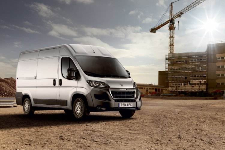 Stellantis produira un fourgon grand volume pour Toyota en 2024