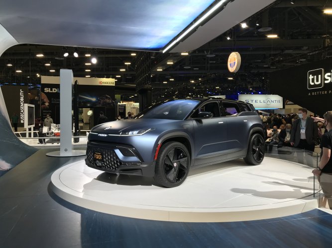 Nouveaux constructeurs en panne de courant, un problème de charge ?