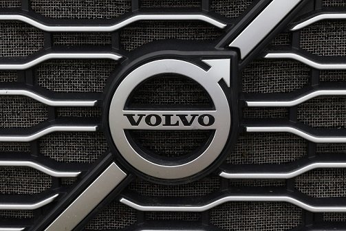 AB Volvo : le bénéfice au 2e trimestre dépasse les attentes malgré les perturbations dans la chaîne d'approvisionnement