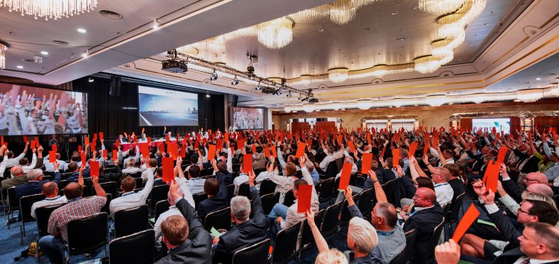 Les distributeurs allemands adressent un carton rouge collectif au contrat d'agence de Volkswagen