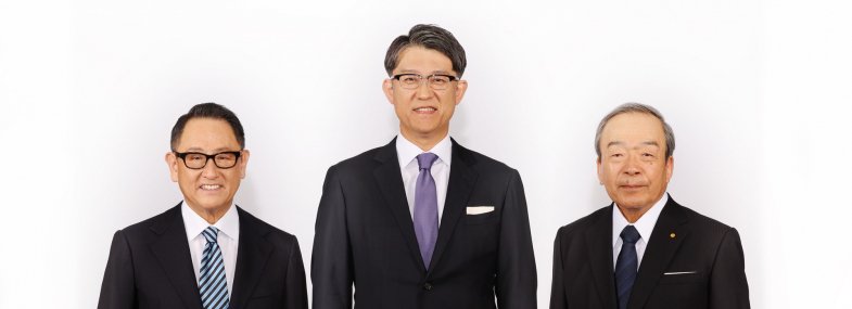 Toyota change par surprise de PDG, Akio Toyoda prend du recul