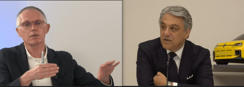 L’un fait la guerre, l’autre joue