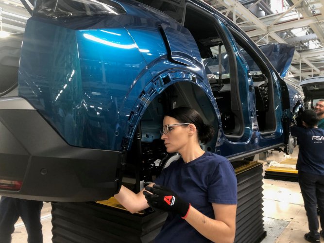 Date d’entrée en vigueur, émission de CO2 de la batterie : deux points critiques du "score environnemental"