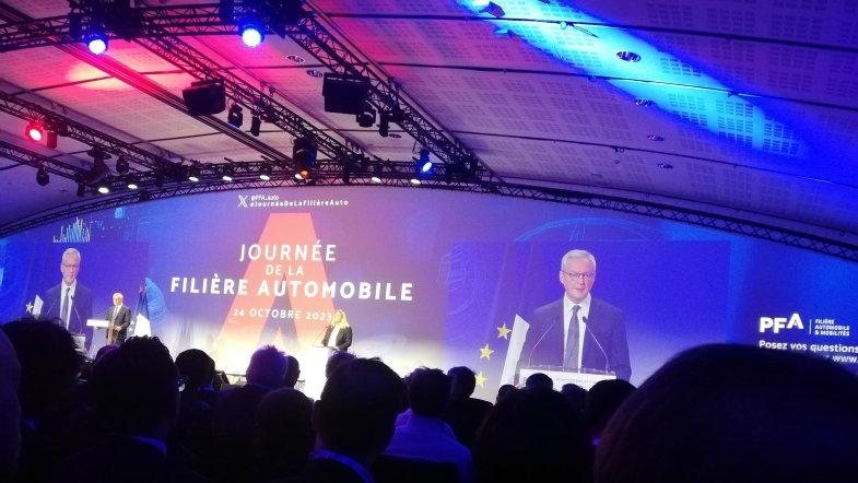 Leasing social à 100 euros : l’Etat prendra le premier loyer à sa charge, assure Bruno Le Maire