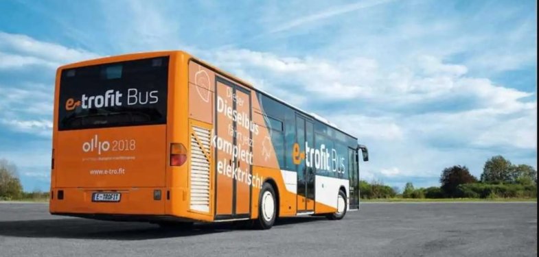 Un moteur électrique greffé dans un vieil autocar  : le rétrofit prend la route