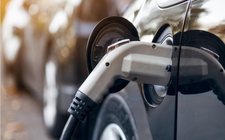 Bornes de recharge : L’UFC-Que Choisir dénonce des tarifs opaques et parfois prohibitifs