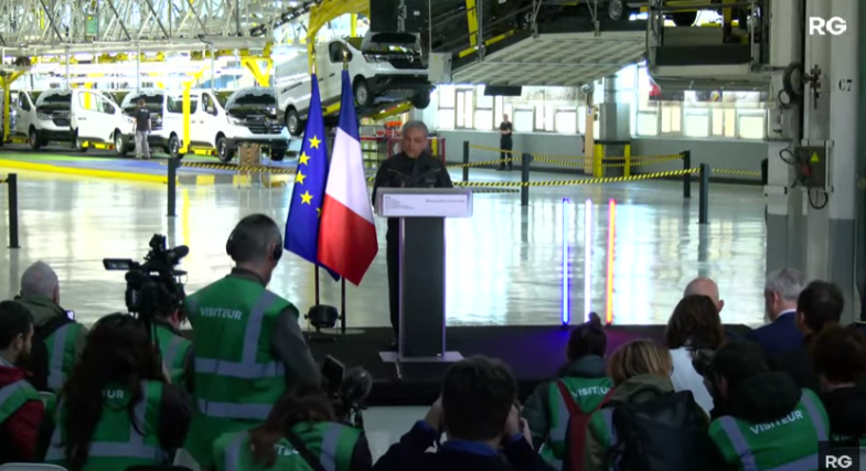 Fin de l’assemblage à Flins, embauches à Sandouville : Luca De Meo tient son cap