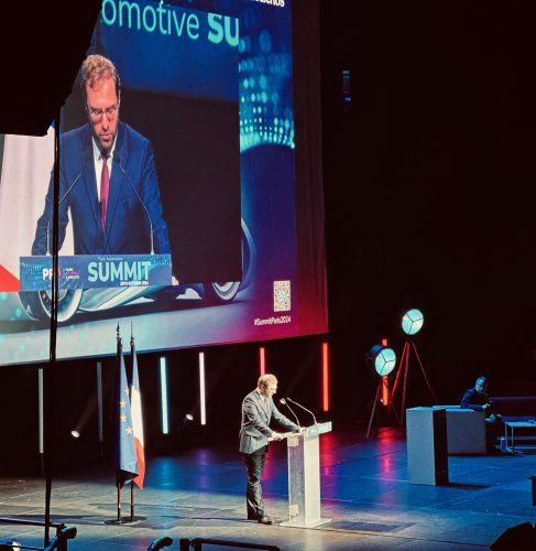 Pénalité CO2 2025 : Carlos Tavares 0, Luca de Meo 1