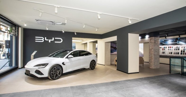 BYD va "bondir" en Europe cette année, promet sa vice-présidente