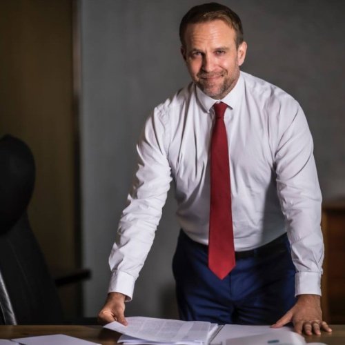 Feuille de route énergétique : le ministre de l'Industrie Marc Ferracci "ouvert" à un débat