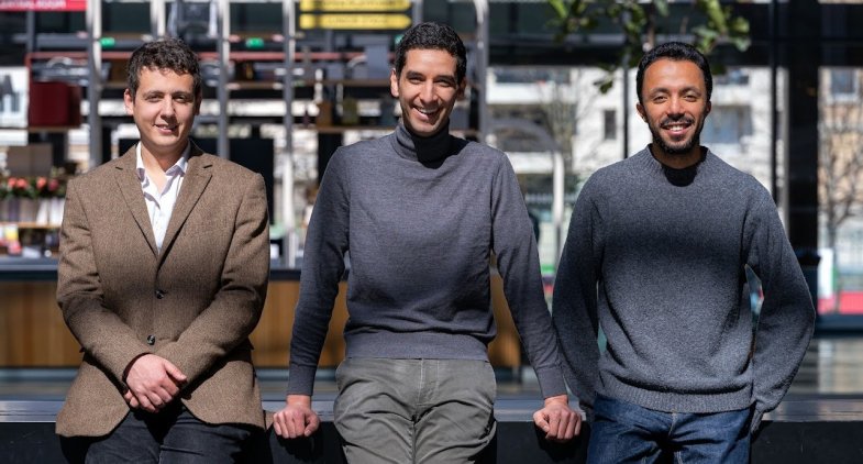 Sandra, la conseillère service virtuelle arrive en concession