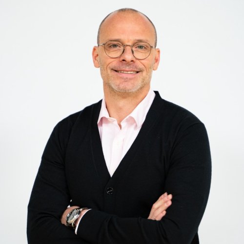 Cyril Blazere nommé directeur commercial de l'activité poids lourds de AAG en France