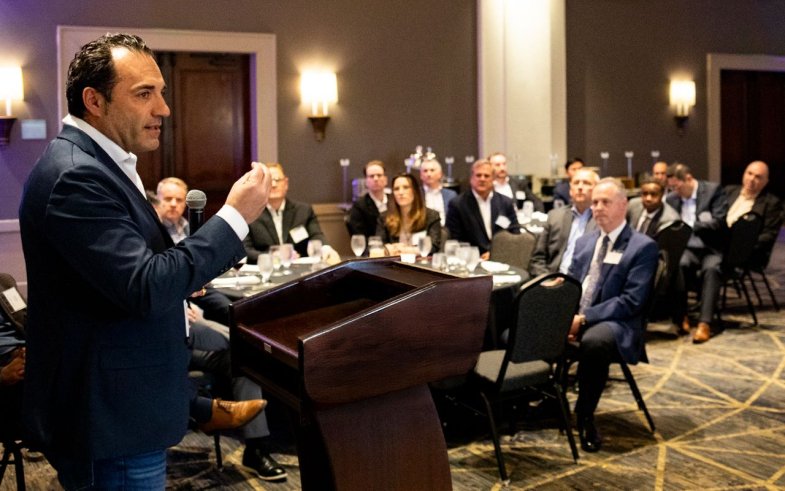 Pourquoi Antonio Filosa serait le seul candidat pour prendre la tête de Stellantis