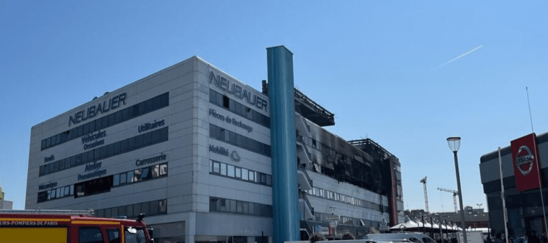 Incendie au Village Neubauer de Saint-Denis