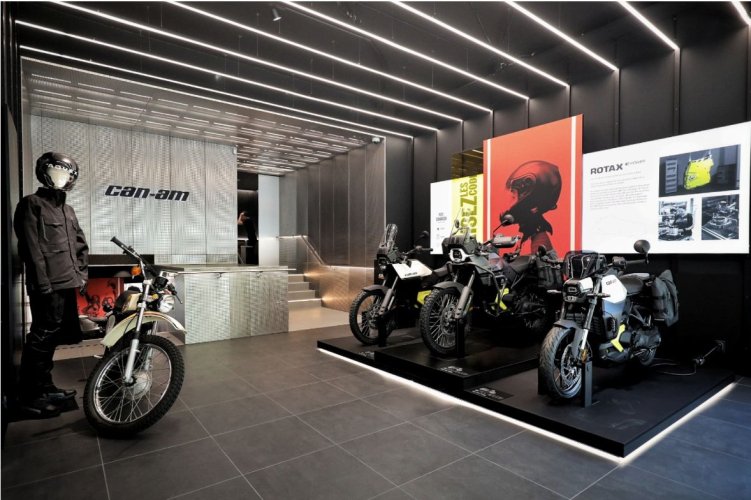 Un magasin pilote parisien pour les nouvelles motos électriques Can-Am