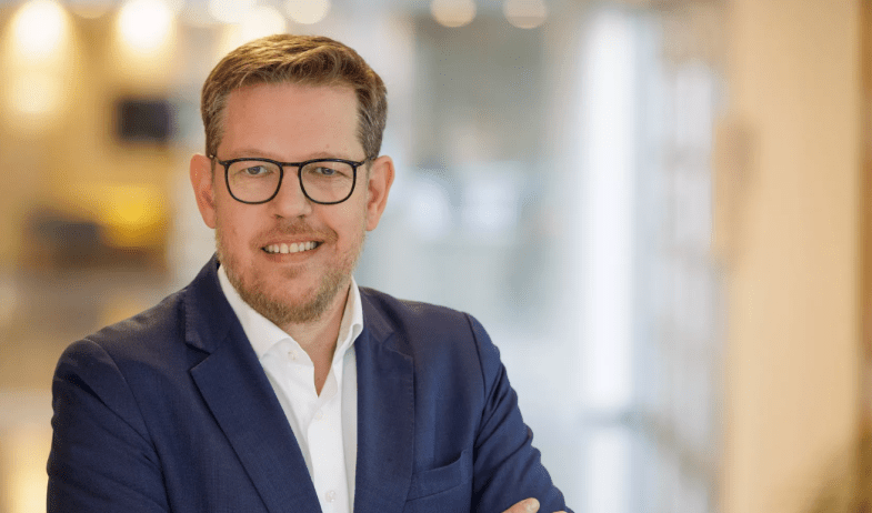 Le directeur financier, Duncan Minto, nommé DG par intérim de Renault Group